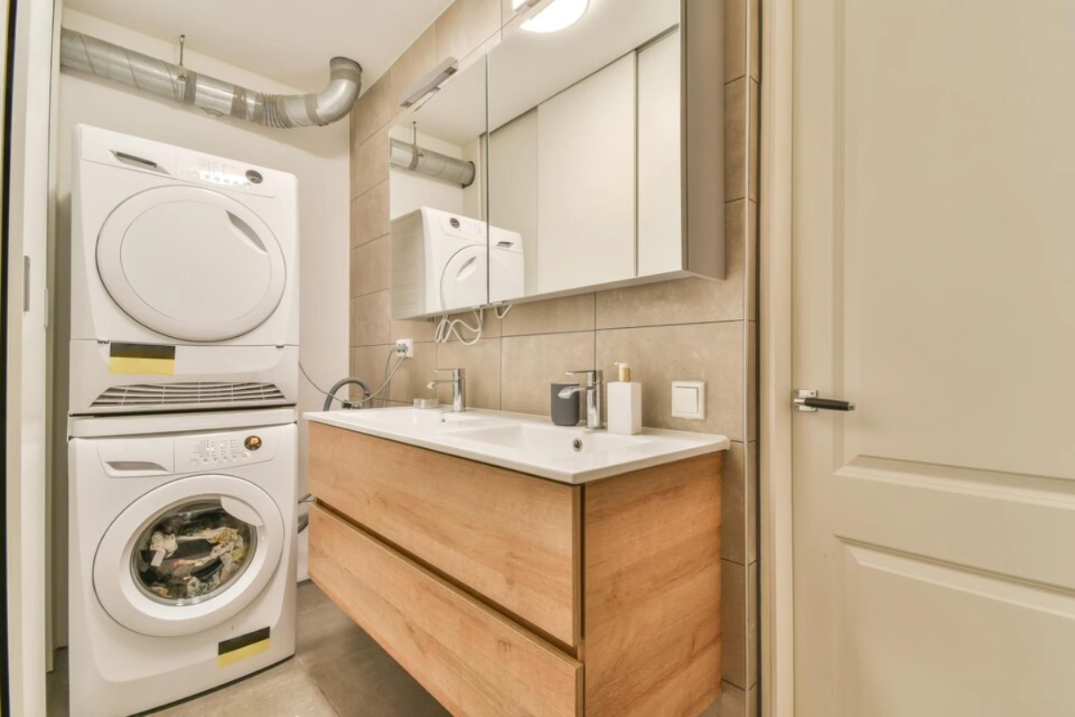 Spotless Orleans laundry room after professional dryer service